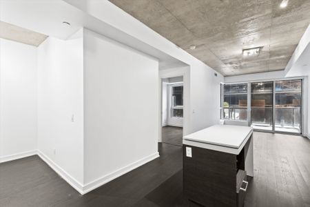 For Lease - 1030 King Street Unit# 318, Toronto, Ontario - Photo 3