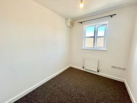 Massingham Park, Taunton, Somerset - Photo 2