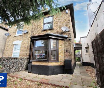 2 bedroom semi-detached house to rent - Photo 6