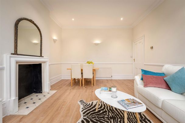 Priory Road, South Hampstead, London - Photo 1