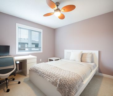 For Lease - 43 Longshore Way, Whitby, Ontario - Photo 4