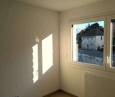 Location Appartement 3 pièces 64m² ANNECY 74000 - Photo 5
