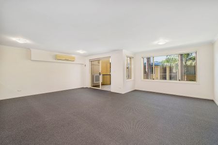 23/216 Matthew Flinders Drive - Photo 3