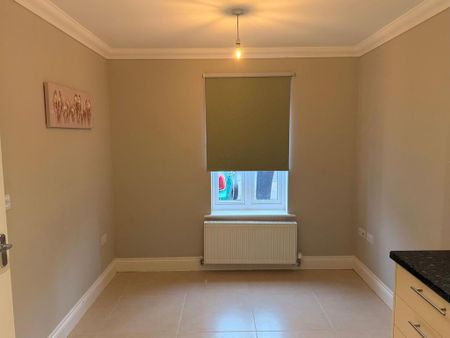 3 bedroom terraced house to rent - Photo 2