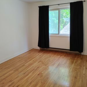 Grand 5 Et Demi. 3 Électros Inclus!! - Photo 2