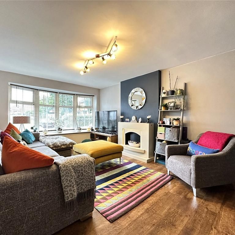 2 bedroom end of terrace house to rent - Photo 1