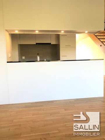 MAGNIFIQUE 4½ PIECES DUPLEX DANS IMMEUBLE RECENT - Photo 3