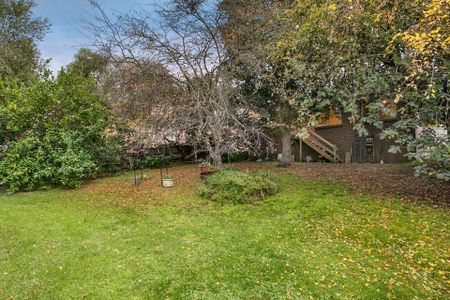 6 Barina Avenue, Mooroolbark. - Photo 5