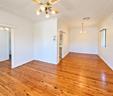 14 Helen Street, Mount Hutton - Photo 5