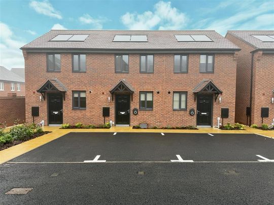 2 bedroom terraced house to rent - Photo 1