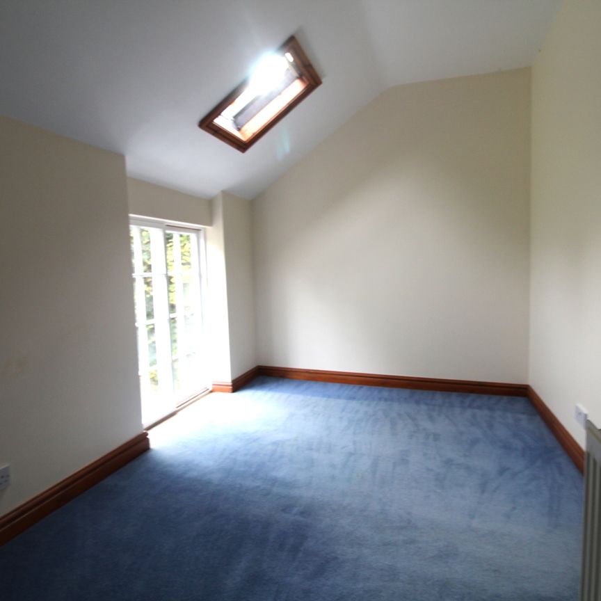 Grade 2 listed Cottage, Stables Garden Cottage - Photo 1