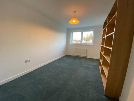 4 bedroom detached house to rent - Photo 5