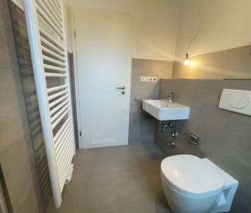 ** 2-Zi-Altbauwohnung mit Loggia in Essen-Holsterhausen wird derzei... - Photo 1