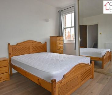 3 bedroom flat to rent - Photo 5