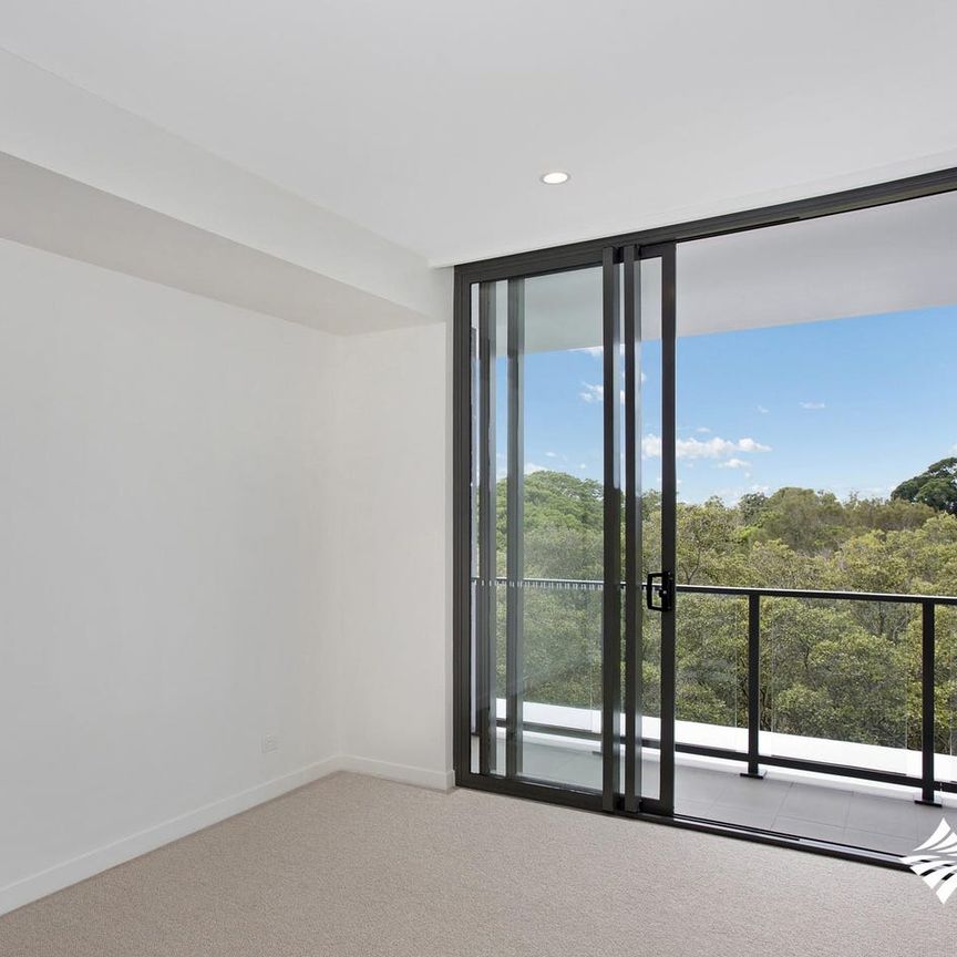 Riverside Living in the Heart of Hamilton Reach - Photo 1