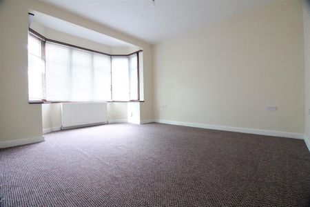 Whitton Avenue East, Greenford - Photo 3