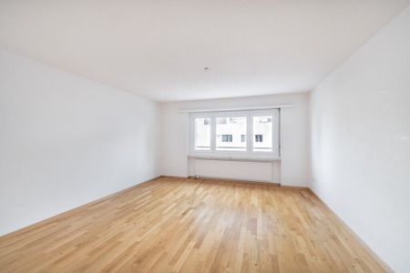 A happy apartment start - Photo 2