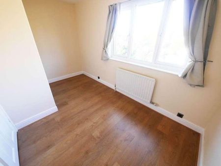 Hambledon Close, Hillingdon, UB8 - Photo 3