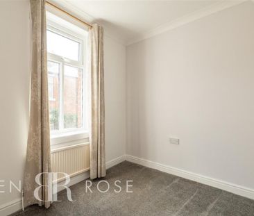 2 bedroom end of terrace house to rent - Photo 6