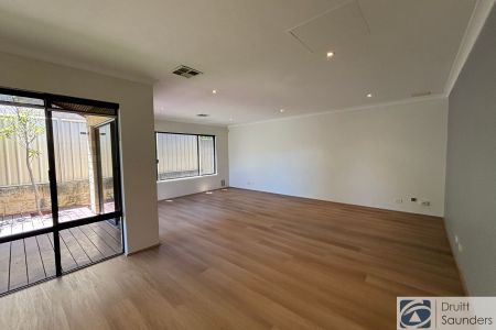 8 Olcote Street, 6018, Doubleview Wa - Photo 2