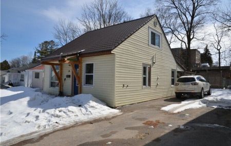 For Lease - 16 ALBANY Avenue, Orillia, Ontario - Photo 4