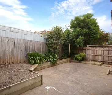 Cozy and Convenience - Photo 5