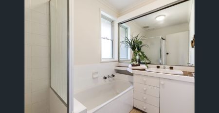 PLENTY TO OFFER! - Photo 5