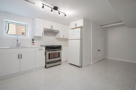 For Lease - 35 Dowswell Drive Unit# Bsmt, Toronto, Ontario - Photo 4