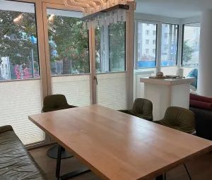 Exklusive: vollmöblierte 70-m²-Wohnung mit Terrasse & Garage - wenige Minuten vom Schwedenplatz - Foto 1