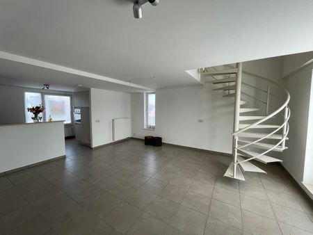 ERONDEGEM - Gerenoveerd duplexappartement met ruim terras. - Photo 5