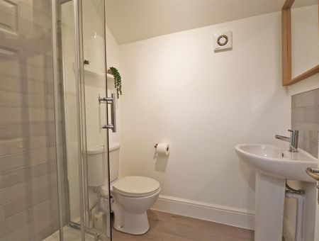 Room 4 Kempston Road, Bedford - Photo 3