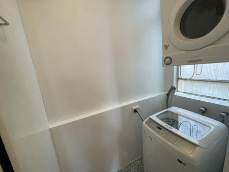 Renovated Character Apartment - Photo 5