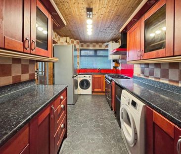 3 bedroom terraced house to rent - Photo 4