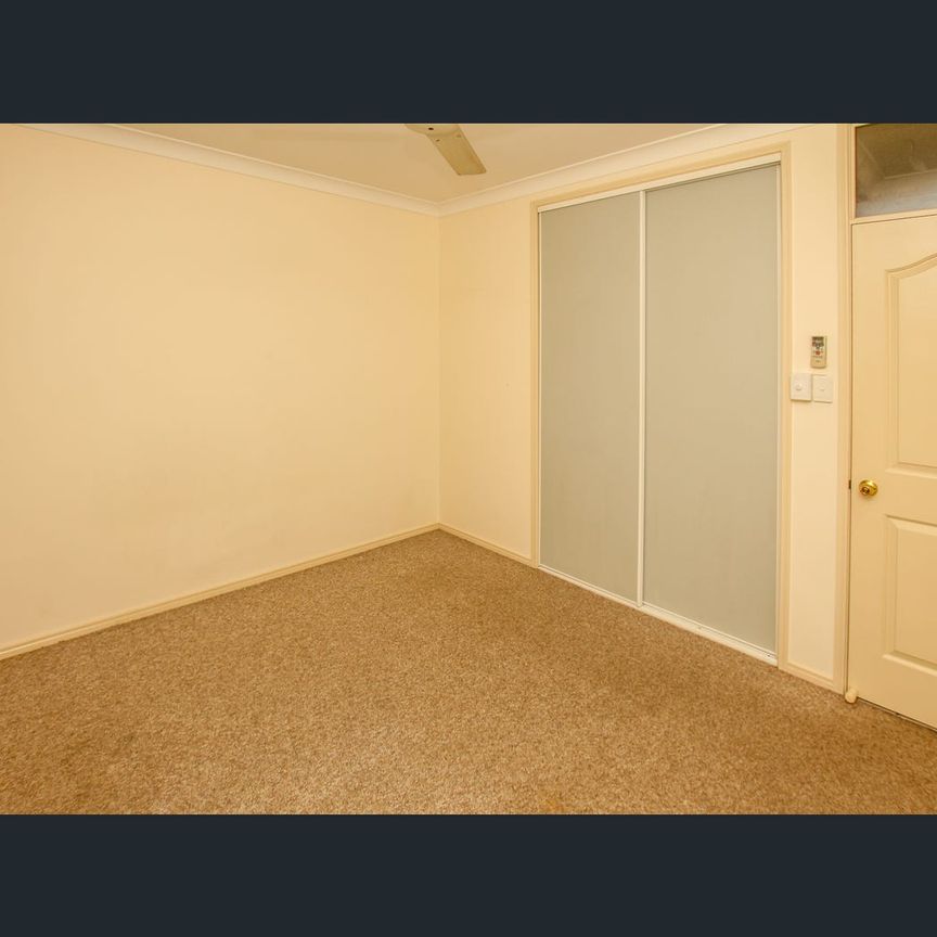 2/364 Mccoombe Street, Mooroobool, Qld 4870 - Photo 1