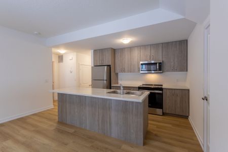 For Lease - 70 Kenesky Drive Unit# 14, Hamilton, Ontario - Photo 4