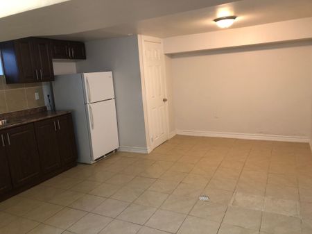 For Lease - 197 Dundas Street Unit# B, Toronto, Ontario - Photo 2