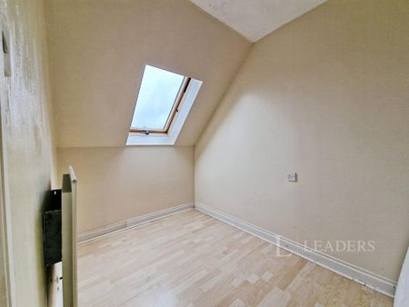 4 bedroom terraced house to rent - Photo 3