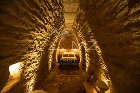 Mas provençal avec vue exceptionnelle sur le village de Gordes - Photo 5