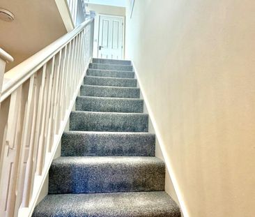 3 bedroom House To Let - Photo 2