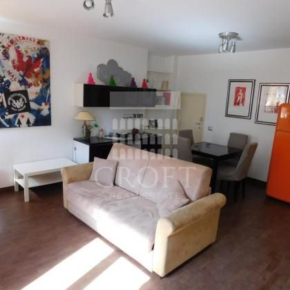 Trastevere: Furnished 1 Bedroom, lovely gated complex, excellent restored. Living-kitchen, bedroom, 2 baths, parquet, sunny, silent. Ref 1061 - Photo 5