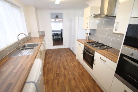 6 Bedroom | 50 Beechwood Avenue, PL4 6PW - Photo 5