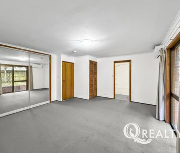 🏡 Family Ready Home + Walk to Underwood Park! - Photo 4