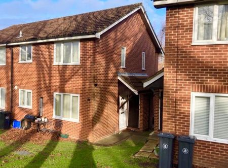 The Orchard, Lightwater - 1 bedroomProperty for lettings - Seymours - Photo 3