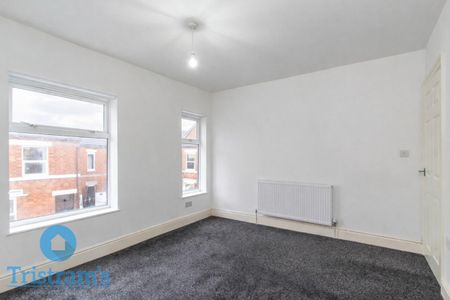 3 bed Mid Terraced House for Rent - Photo 2