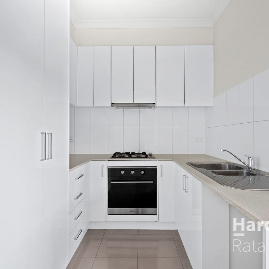 Modern 2-Bedroom Home in Lalor - Photo 1