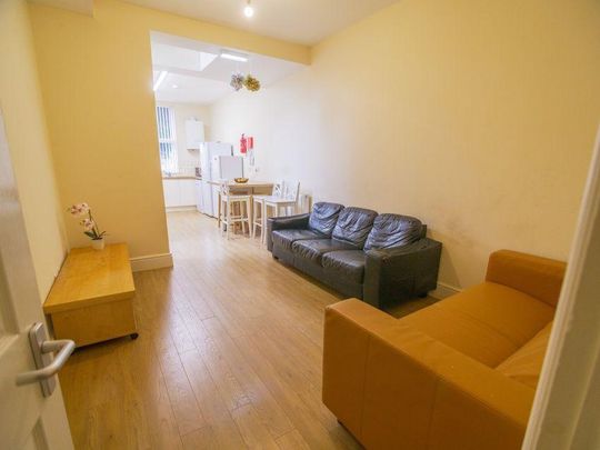 6 bedroom house share to rent - Photo 1