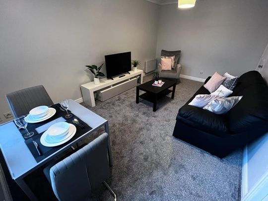 2 bedroom flat to rent - Photo 1