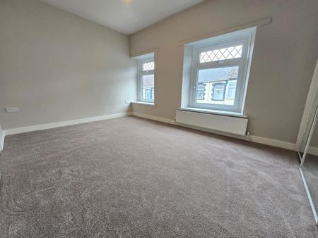 2 bedroom terraced house to rent - Photo 3