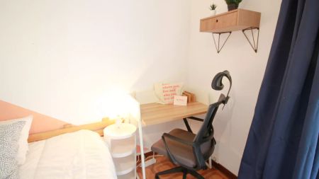 Room in a shared 4-bedroom apartment for rent in El Fort Pienc - Photo 5