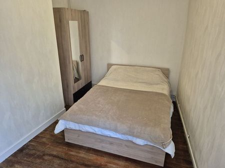 Location Appartement 2 pièces 60m² TULLE 19000 - Photo 3